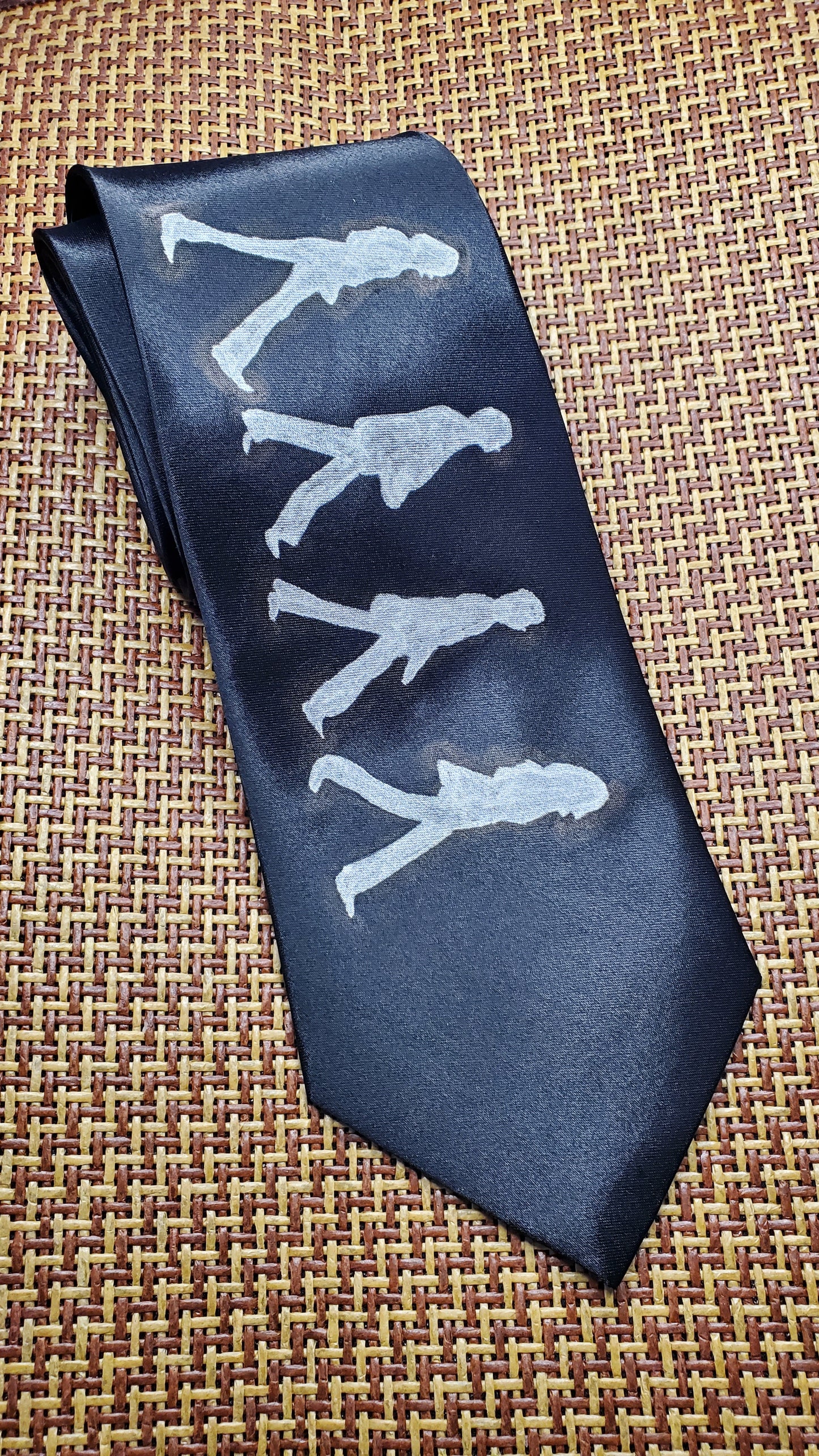 Krawatte mit Beatles Abbey Road Silhouette, schwarze Satinseide